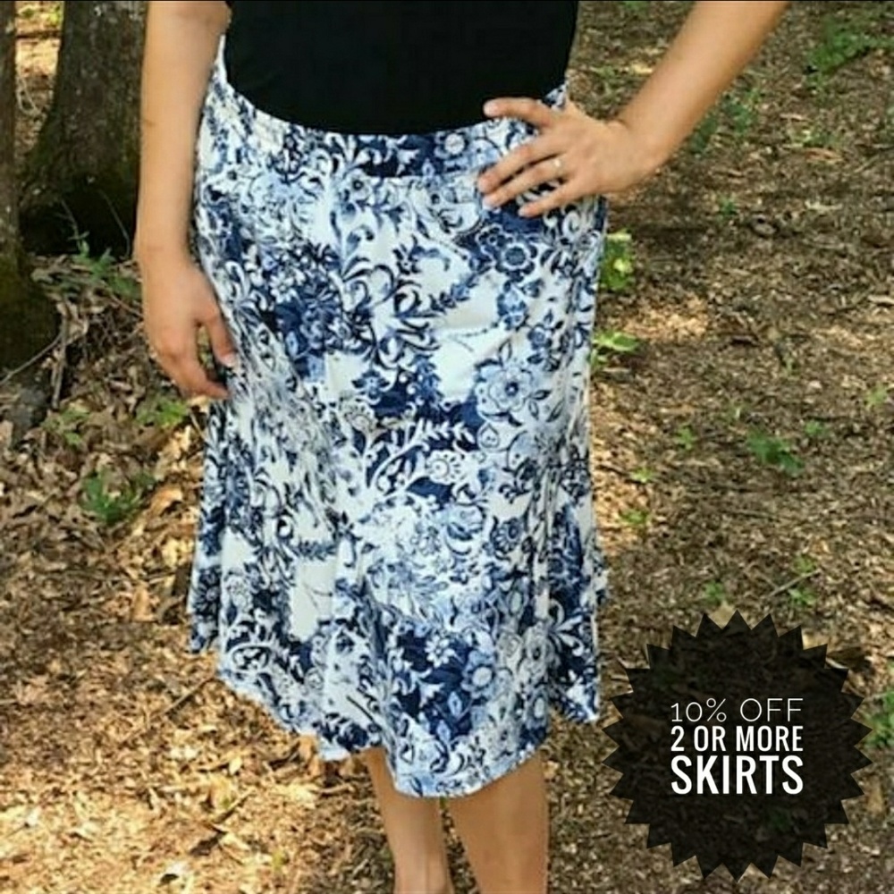 Cato Blue & White Floral Midi Skirt, Flowy size XL